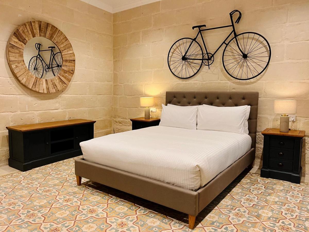 Typical Maltese Maisonette In St.Julians Saint Julian's Dış mekan fotoğraf